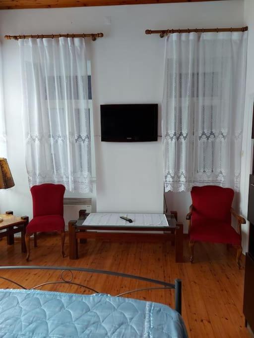 Gyzi 'S House Apartment Тинос Екстериор снимка