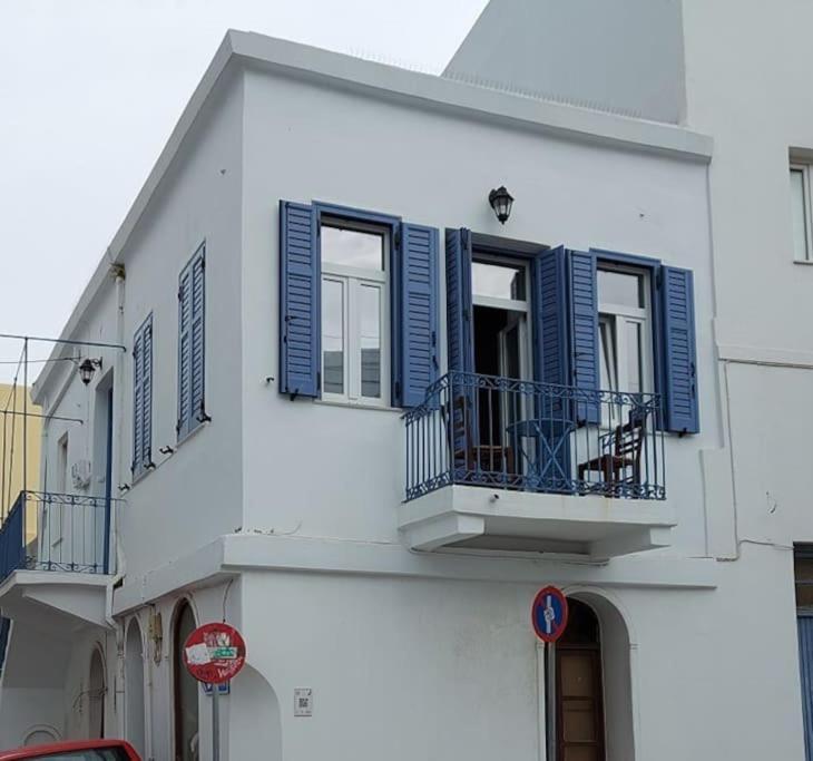 Gyzi 'S House Apartment Тинос Екстериор снимка